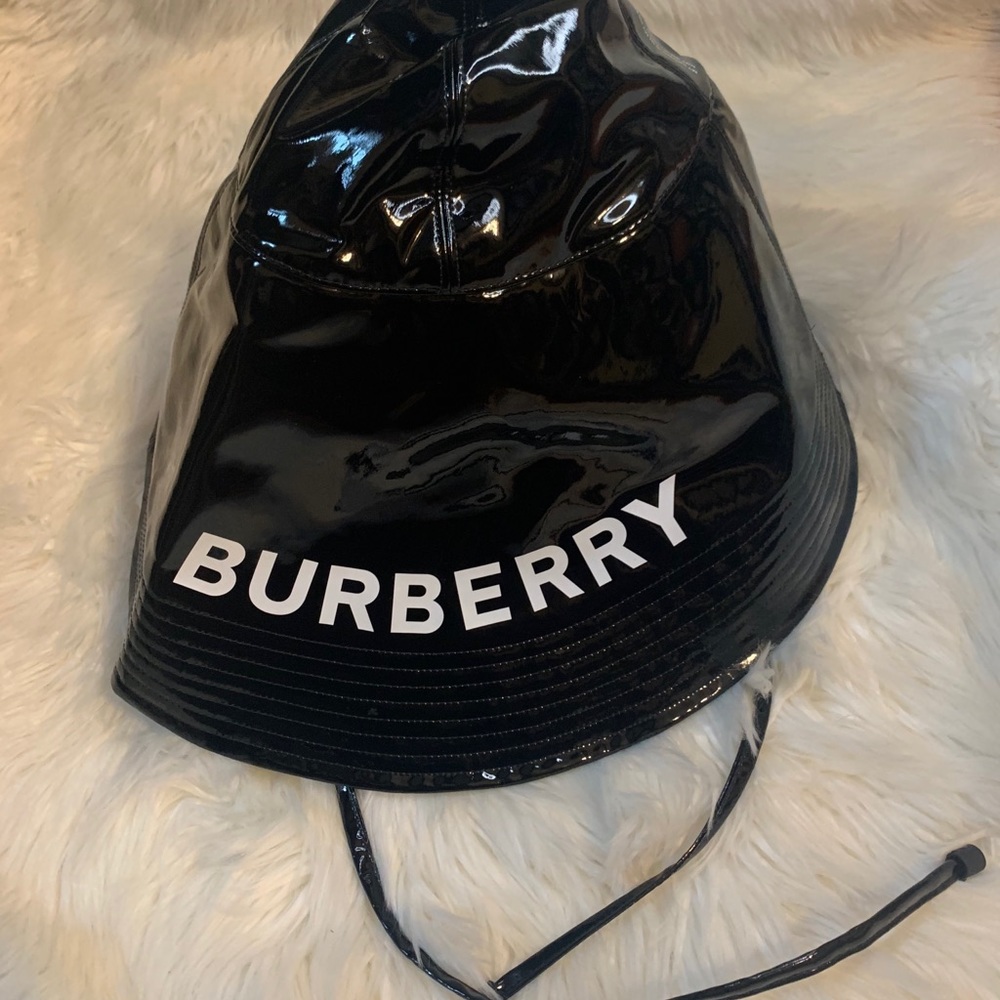 Authentic $690 Burberry Vinyl Printed Rain Hat - Picture 7 of 9